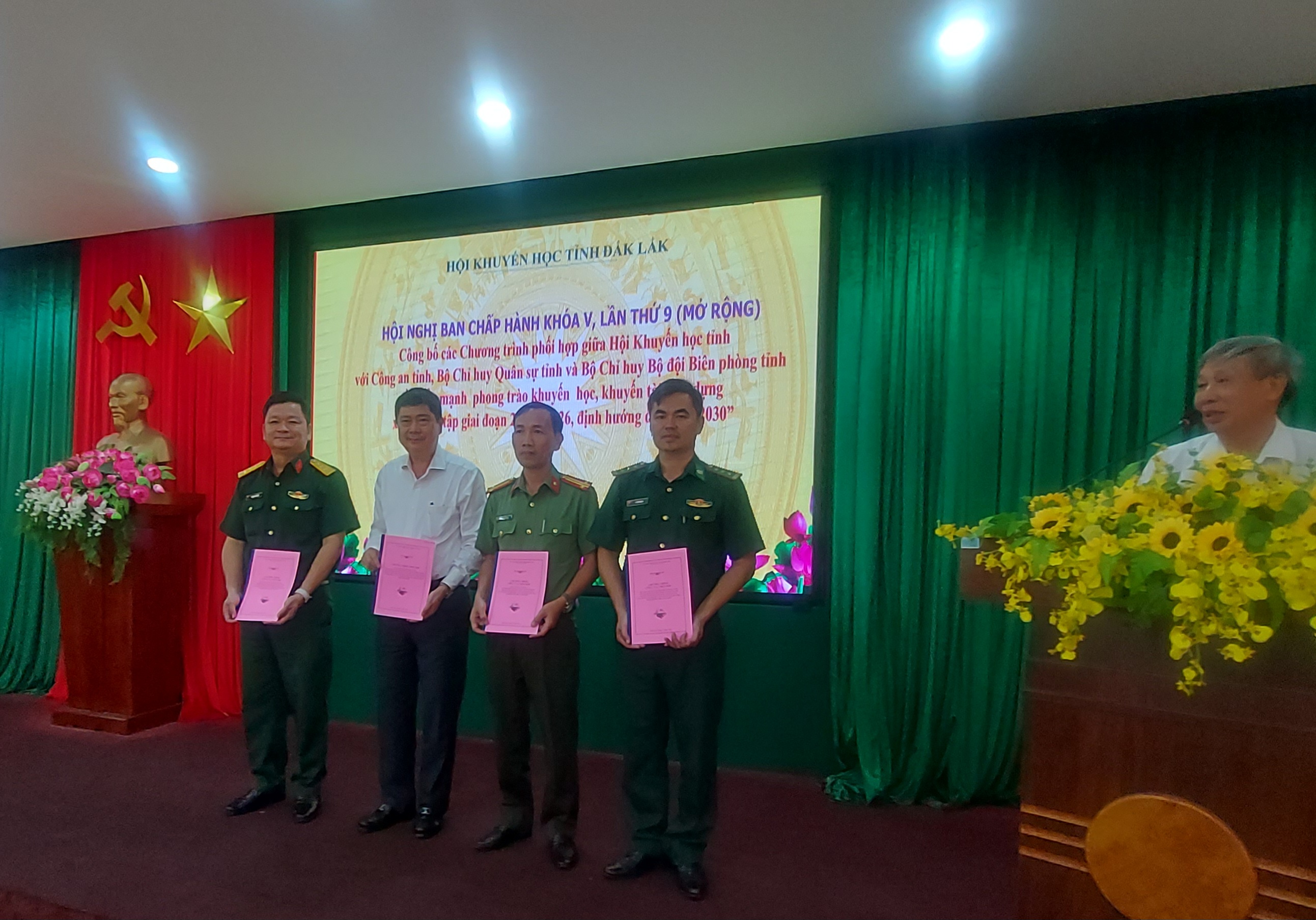 Phối hợp 1
